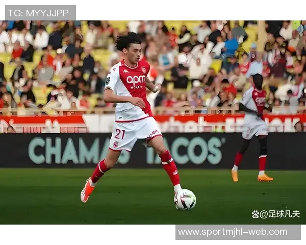 摩纳哥与兰斯就后卫科内转会事宜展开谈判双方积极沟通寻求达成协议 摩纳哥与兰斯就后卫科内转会事宜展开谈判双方积极沟通寻求达成协议