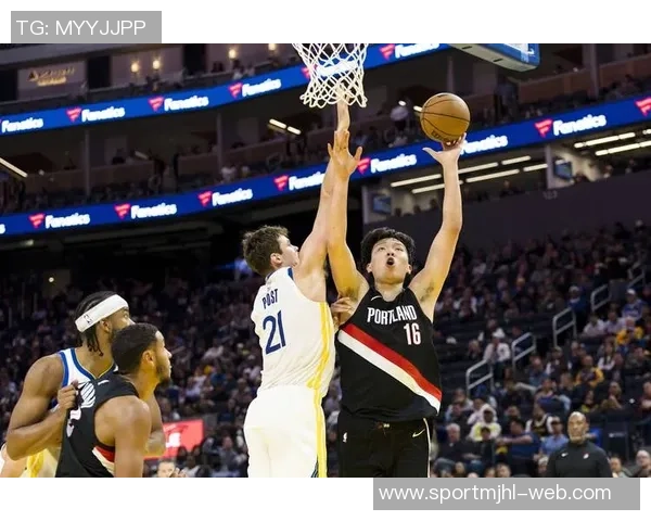 杨瀚森在比赛中表现出色需加强防守与无球跑动提升实力